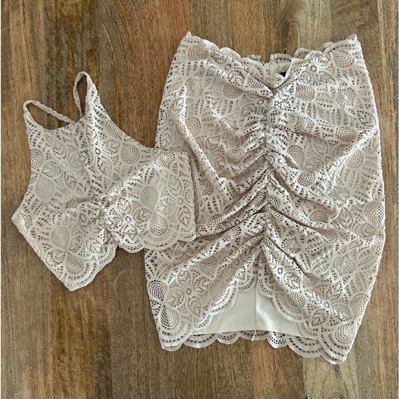 Michael Costello x REVOLVE Stephanie Set Top Skirt size M - Picture 4 of 10